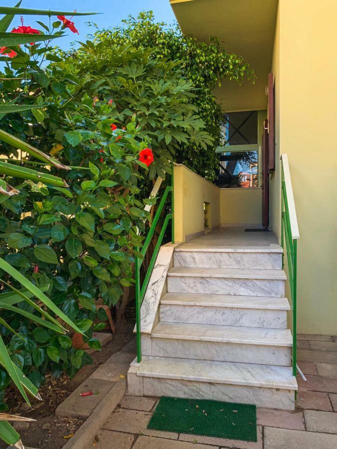 L'Hibiscus Di Lucia Villa Alghero Exterior photo